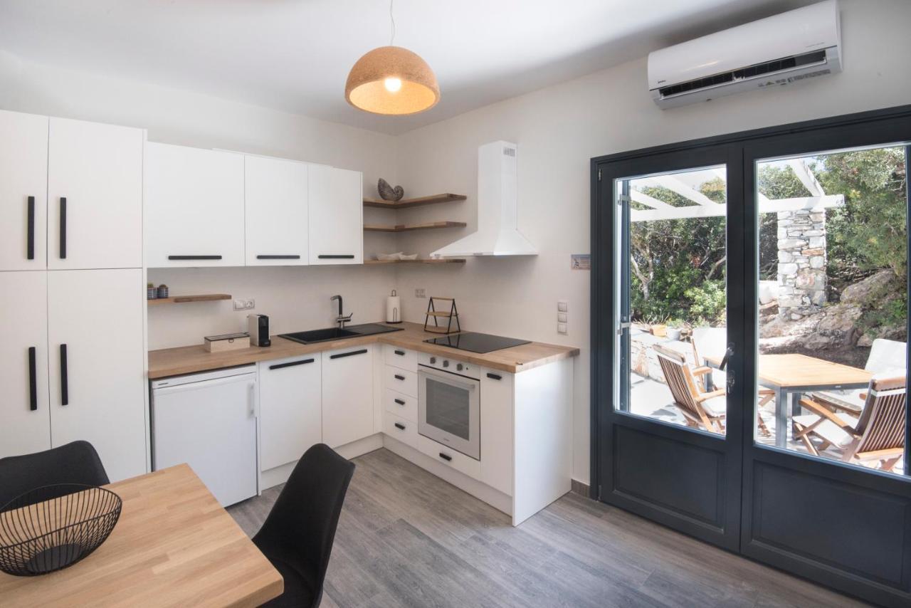 White New 1Bd House With Private Jacuzzi In Isterni Isterni (Paros) Exterior photo
